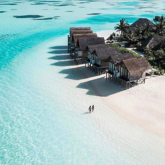 Meet your Posher, Jessica - Picture 1 of 1